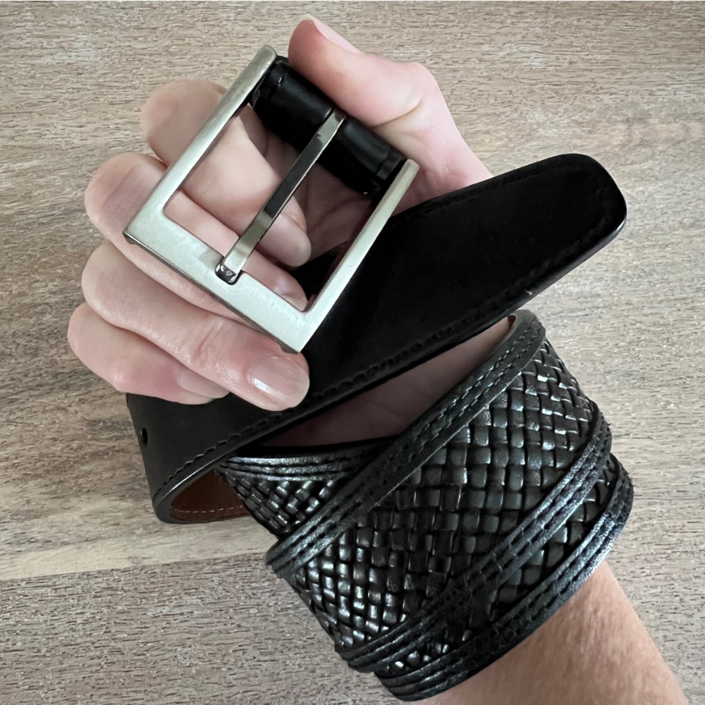 Men’s Trafalgar Classic Black Embossed Basket Weave Leather Belt